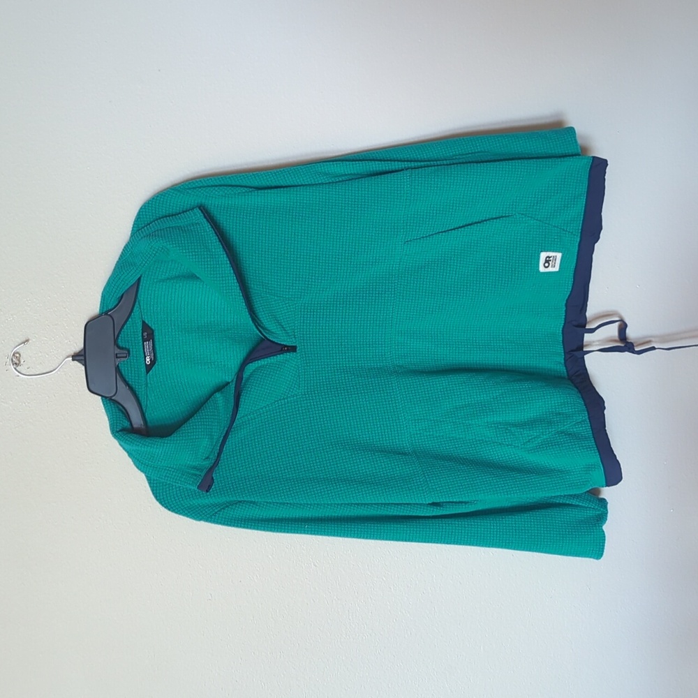 Lightly worn outdoor research pullover